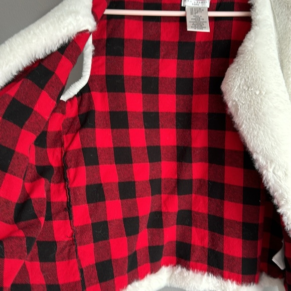 Max Studio Kids Faux Fur Vest Size 7/8 - Picture 3 of 4